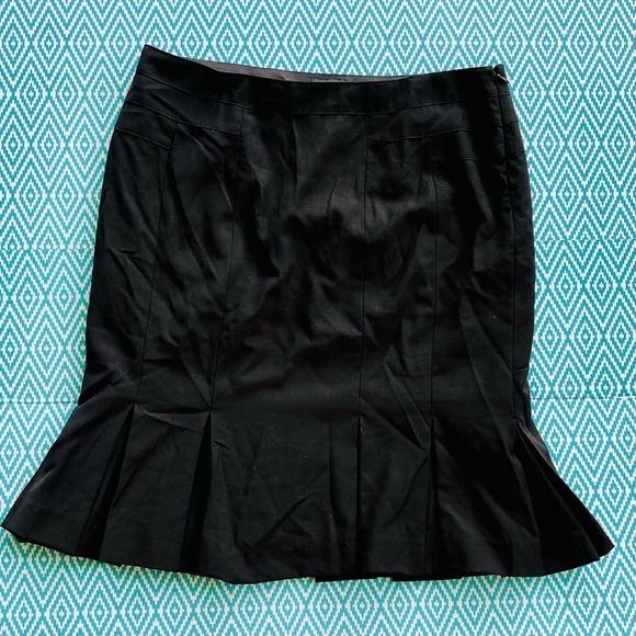 Club Monaco Black Slim Peplum Skirt Size 8 - Picture 2 of 11